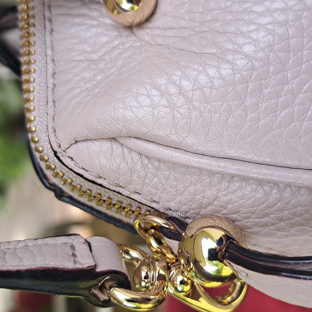 Kate Spade Leather Dove Gray, Gold Hardware NEW EXCELLENT CONDITION - Picture 11 of 13